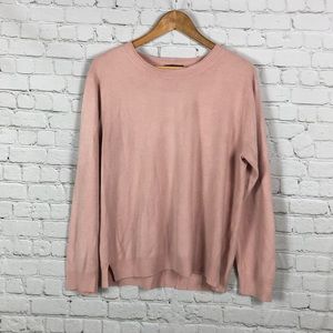 Women’s ATMOSPHERE sweater.